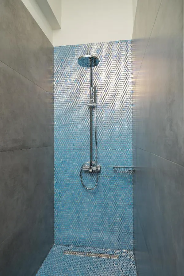 טרפזאקי Villa Shades Of Blue